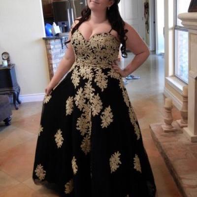 Plus Size Gold And Black Party Prom Dresses 2018 Spaghetti Sweetheart Applique Sequins Beads Open Back Formal Evening Gowns 