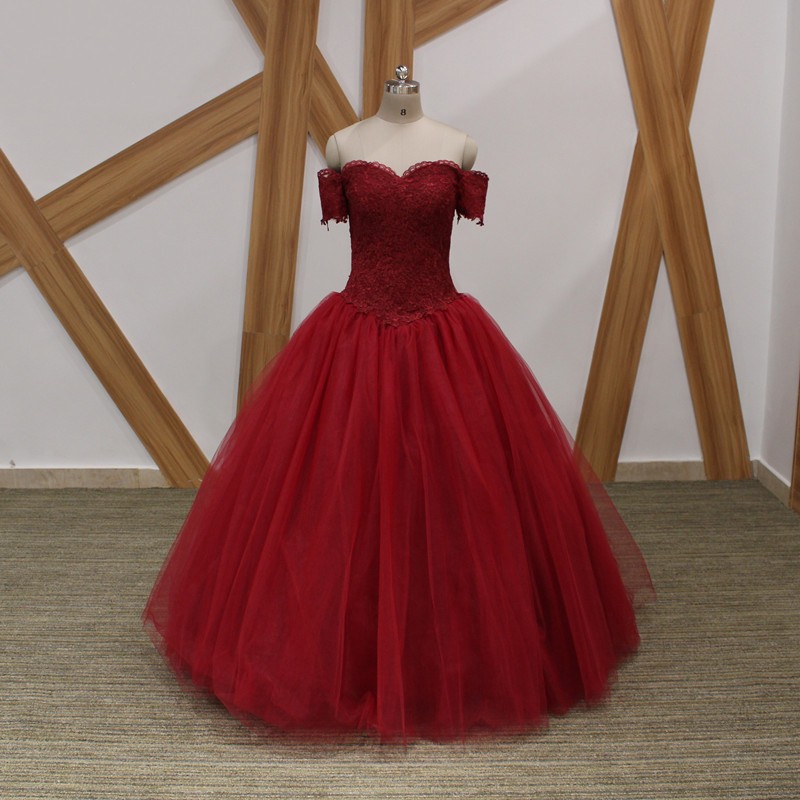 Burgundy Off The Shoulder With Sleeves Prom Dress Ball Gown 2018 Floor Length Applique Lace Up Back Quinceanera Evening Formal Dress Gowns
